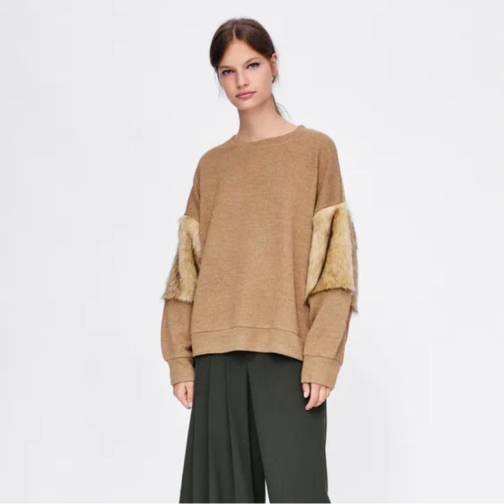 Zara Woman Sweater with Faux Fur Detail Medium 12/14